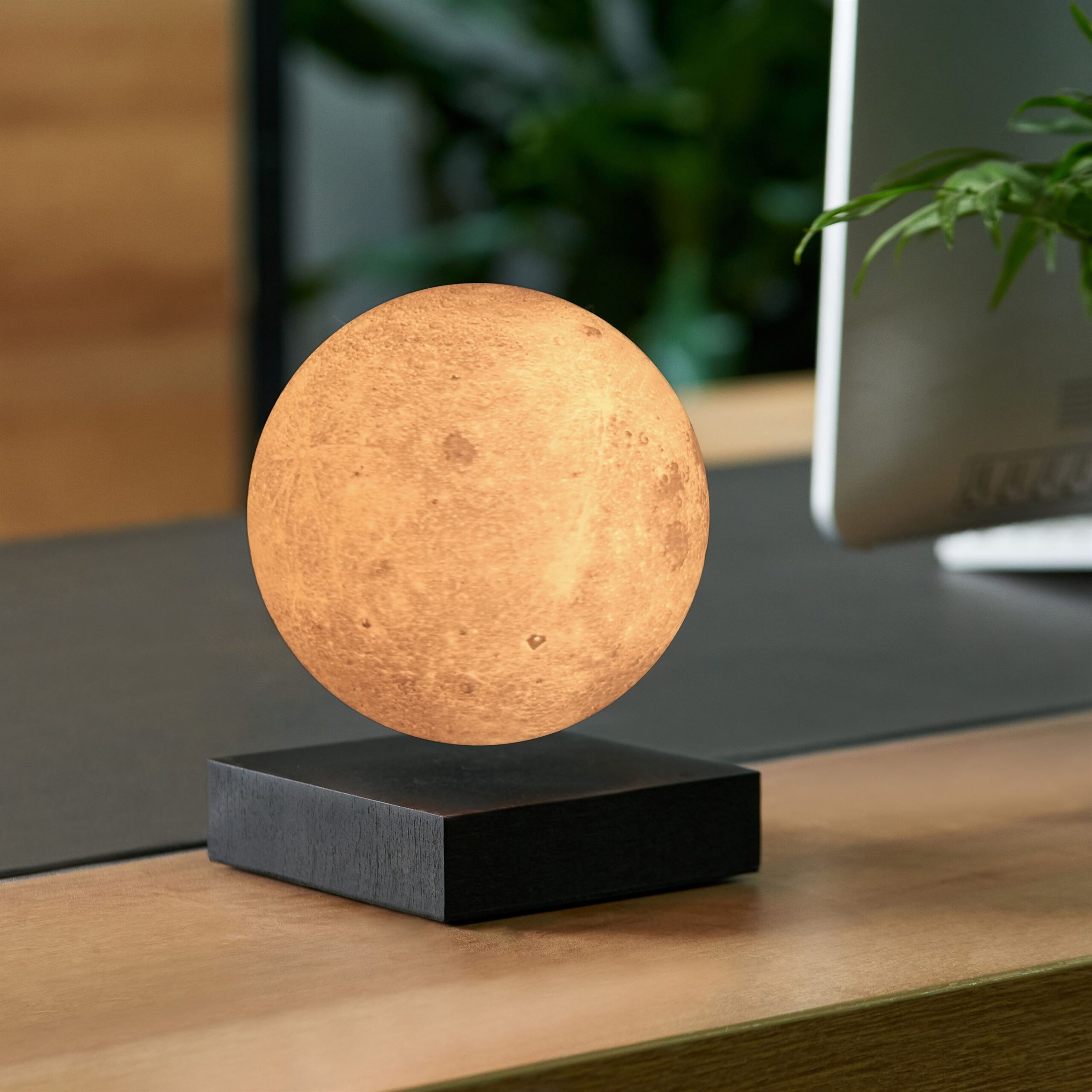 G019BK Smart Moon Lamp Black on table