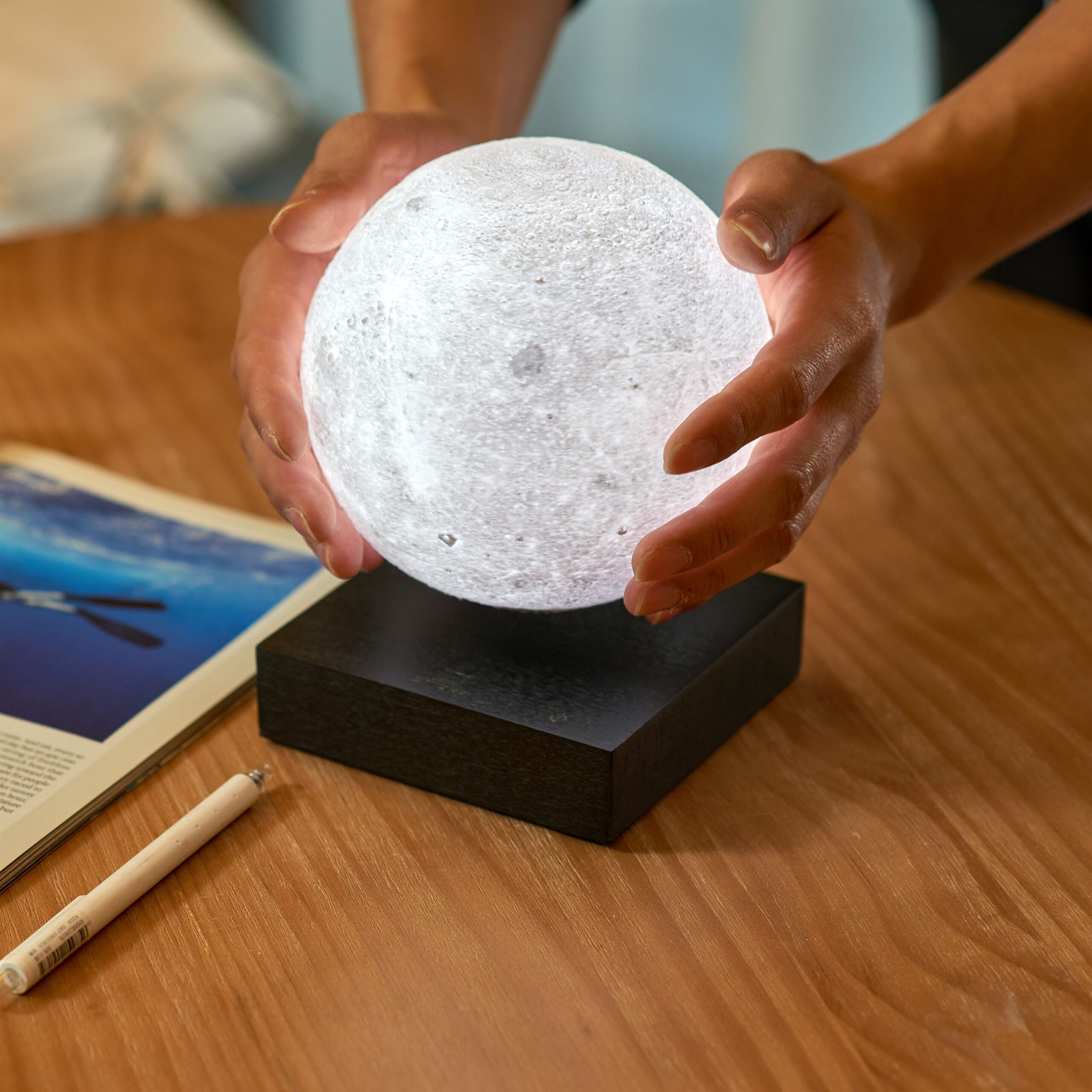 G019BK Smart Moon Lamp Black white light on table