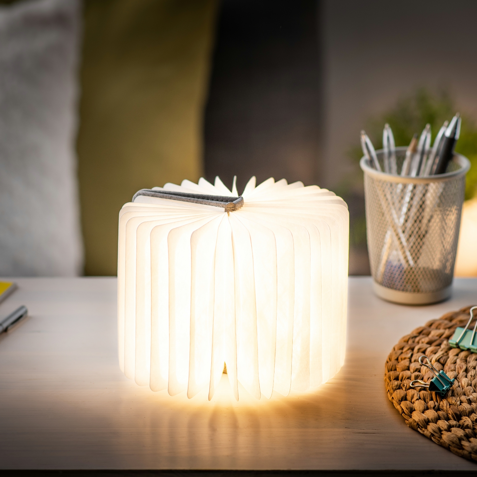 Gingko Mini Linen Smart Book Light27 Gingko smart mini book light in coffee opened 360 degrees