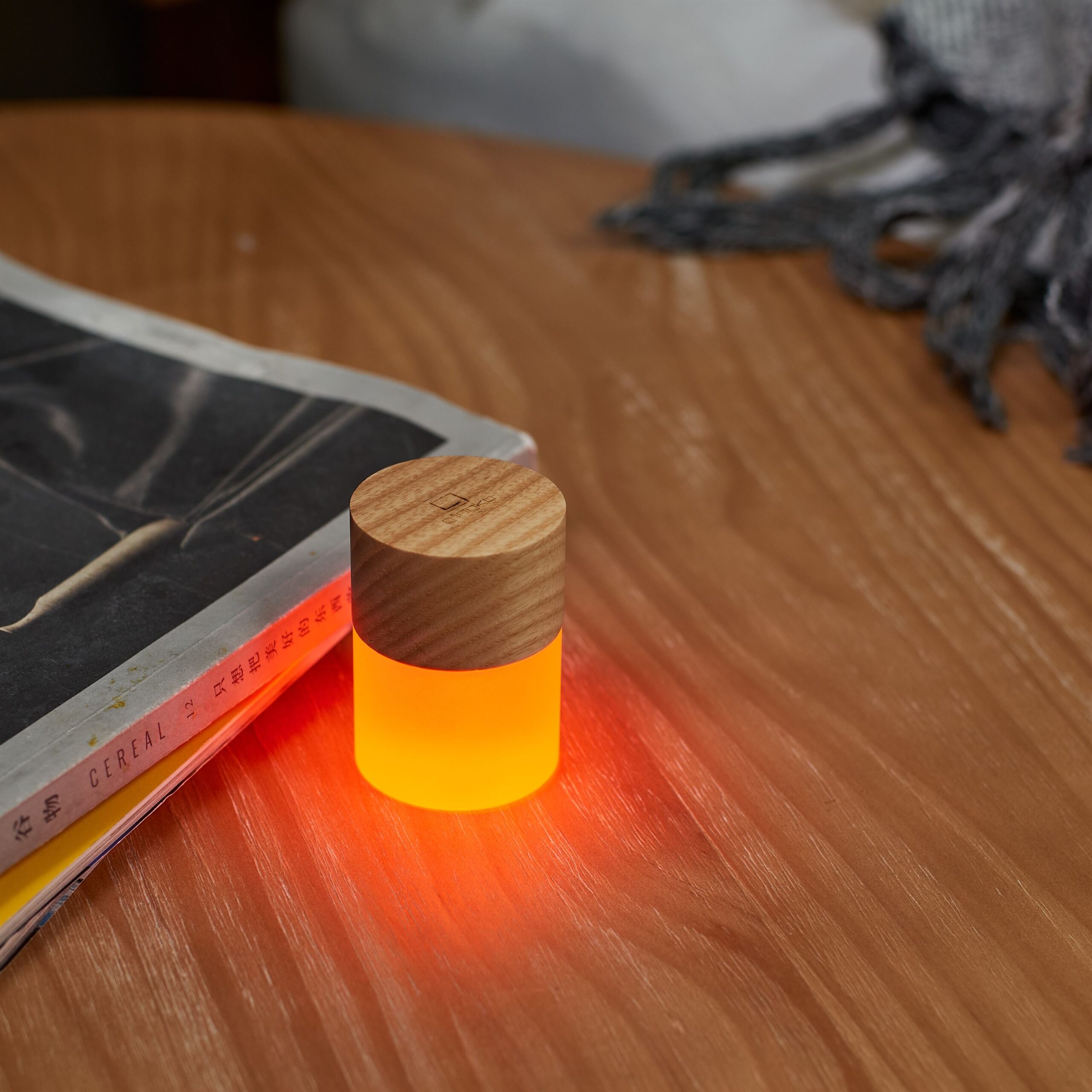 G026AH - Gingko Lemelia Light White Ash Lit Orange